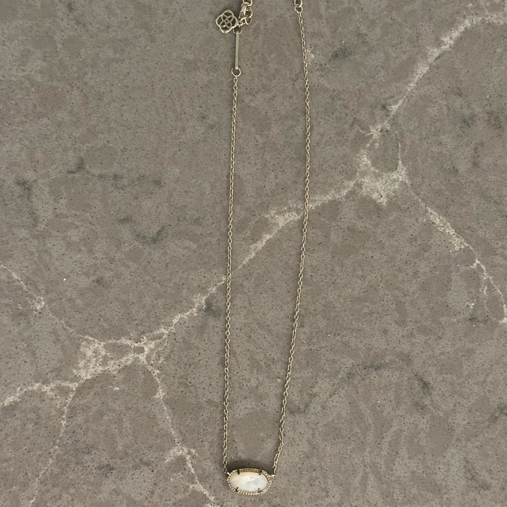 Kendra Scott Elisa Pendant